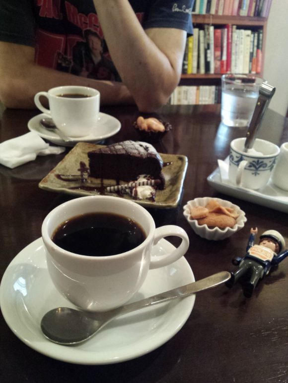 Kohi to Hito Cafe: coffee and sweets