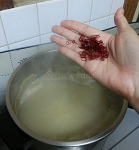 Bamboo Shoots: Add dried chili pepper