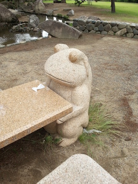 Sakazu park frogs_05