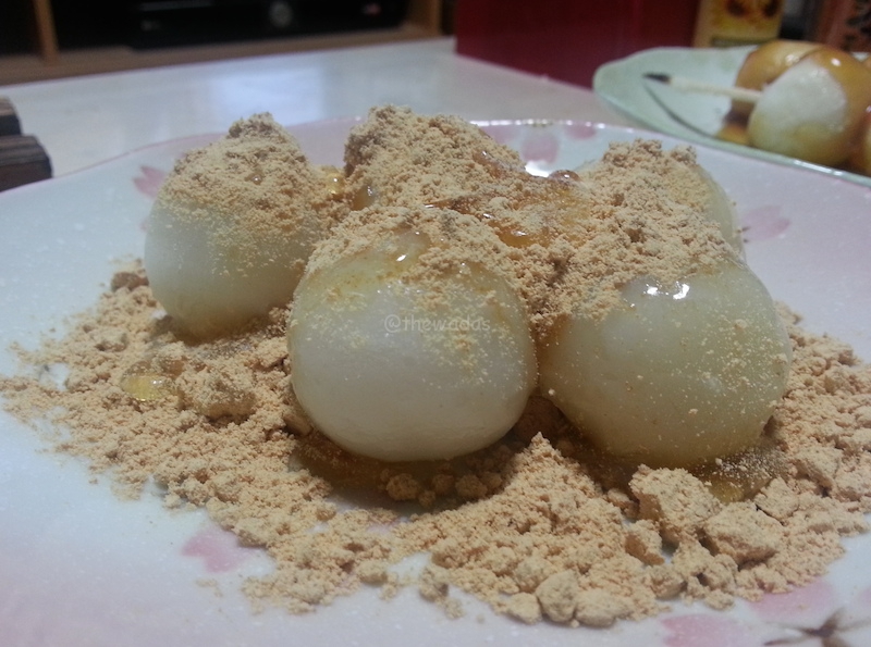 Honey and kinako-coated dango balls