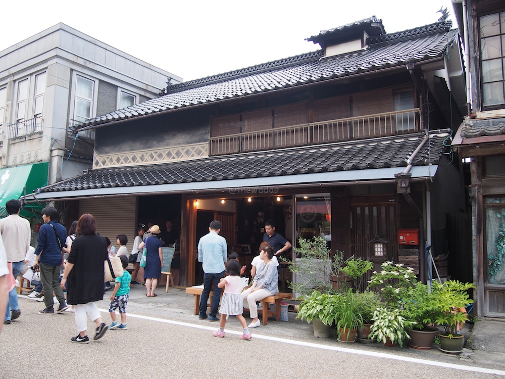 Hokubo Maniwa Firefly Festival 2016: Rice store (cafe)