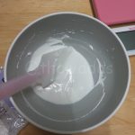 1.Mix Shiratamako, water, and sugar in a bowl.
