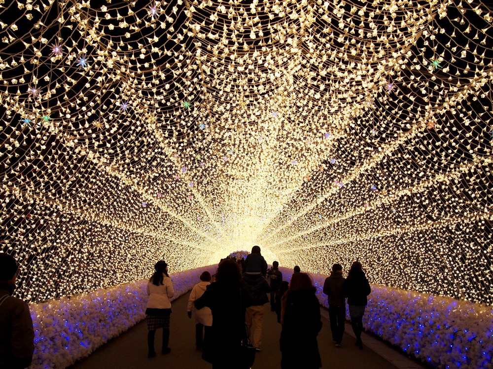 Winter Illuminations in Japan: Nabana no Sato light tunnel