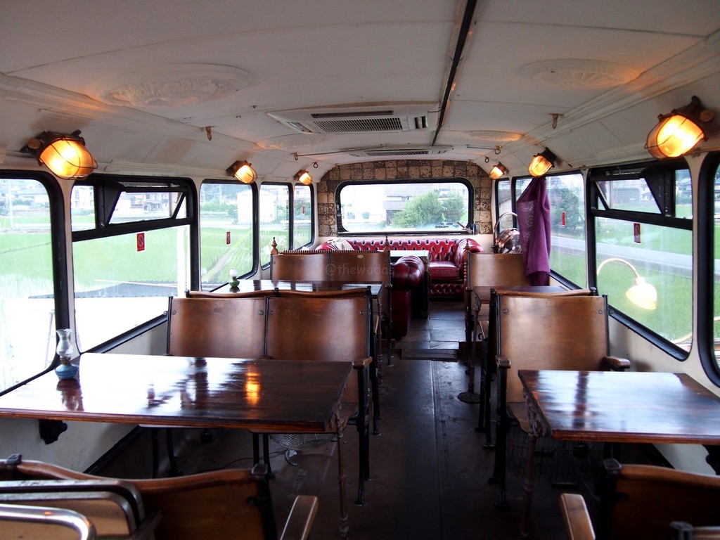 Montague: The Double-Decker Bus Cafe in Okayama - The Wadas On Duty